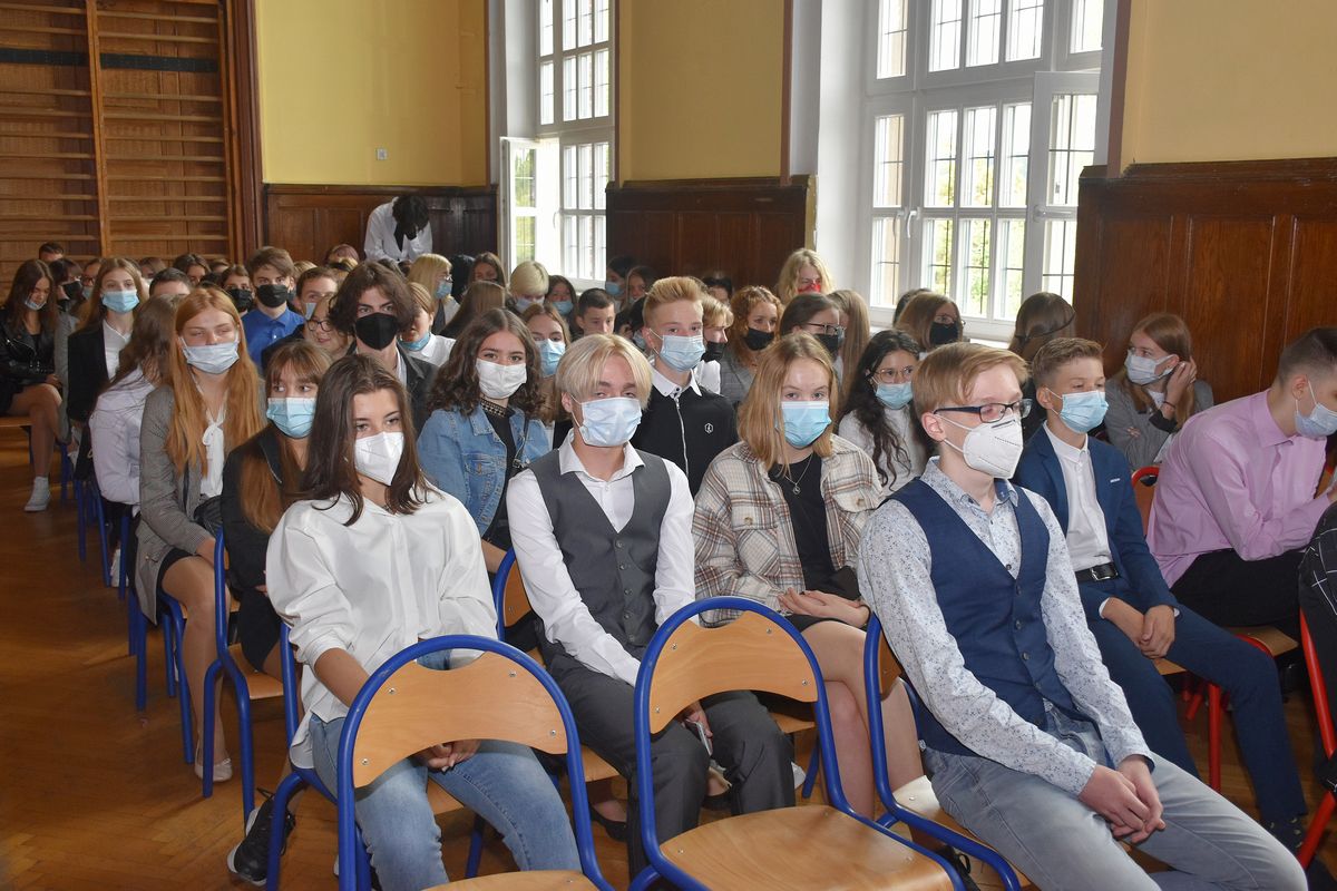 Rozpoczęcie roku szkolnego 
w&nbsp;I&nbsp;Liceum w&nbsp;Lęborku (fot.K.Poziemski)