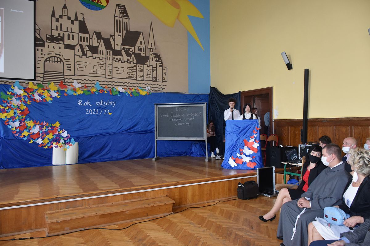 Rozpoczęcie roku szkolnego 
w&nbsp;I&nbsp;Liceum w&nbsp;Lęborku (fot.K.Poziemski)