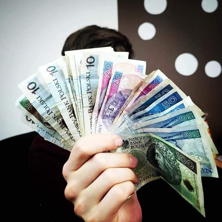 Dnia 7.12 i 8.12 przeprowadziliśmy loterię fantową. Udało nam się sprzedać *wszystkie* losy.